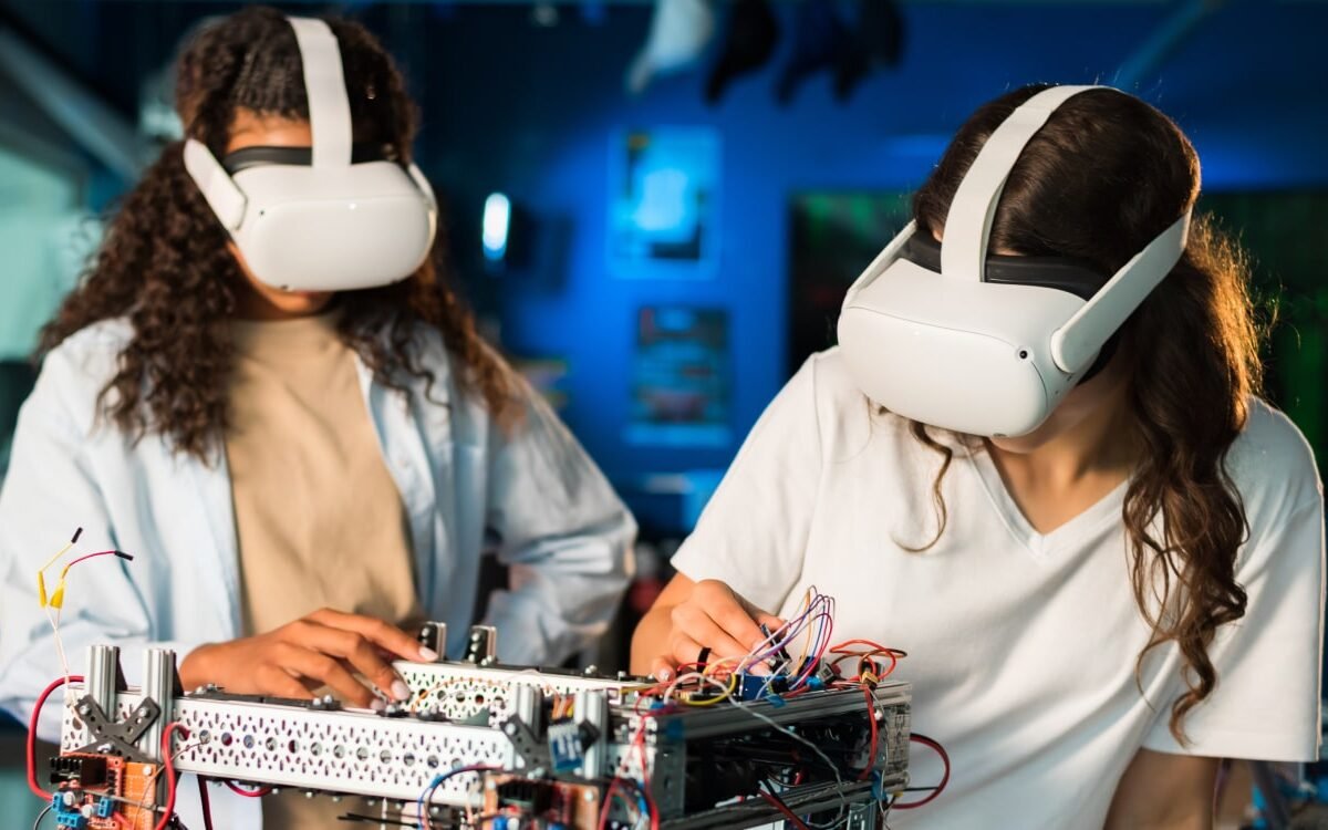 Renai ssance: Emerg ing Trends in Contem…